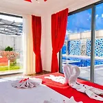 Cavdir 2 Bedroom Secluded With Private Pool Hot Tub *