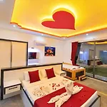 Cavdir 2 Bedroom Secluded With Private Pool Hot Tub 卡尔坎